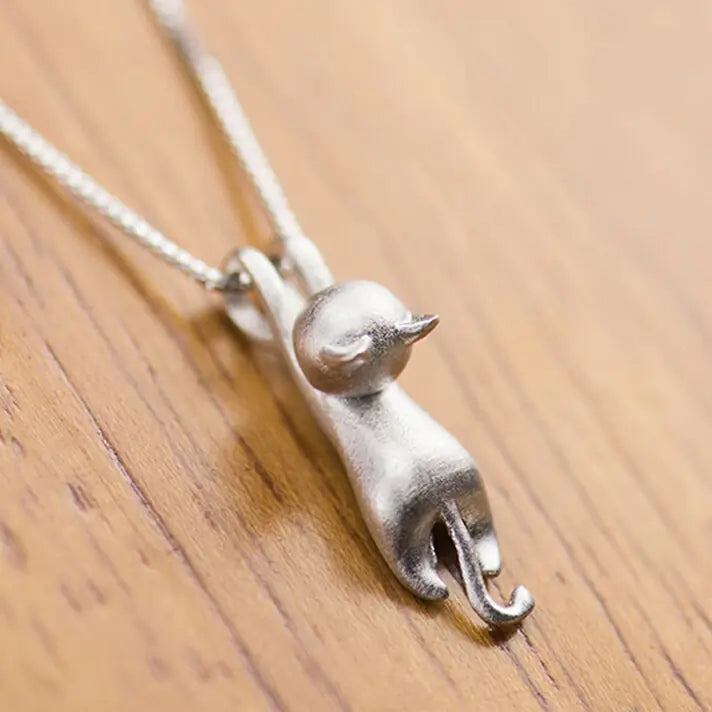 Chic Silver Cat Necklace